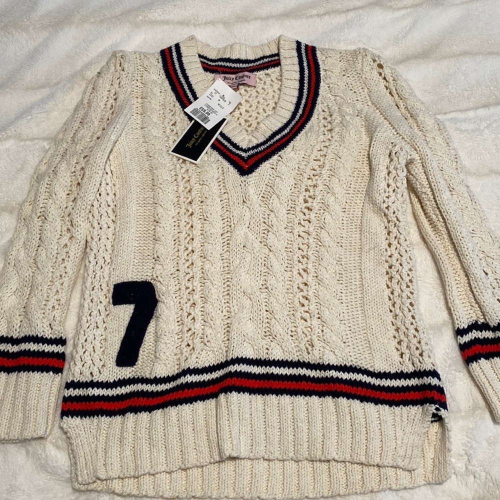 Juicy Couture knitted three-quarter length sleeve women’s top.